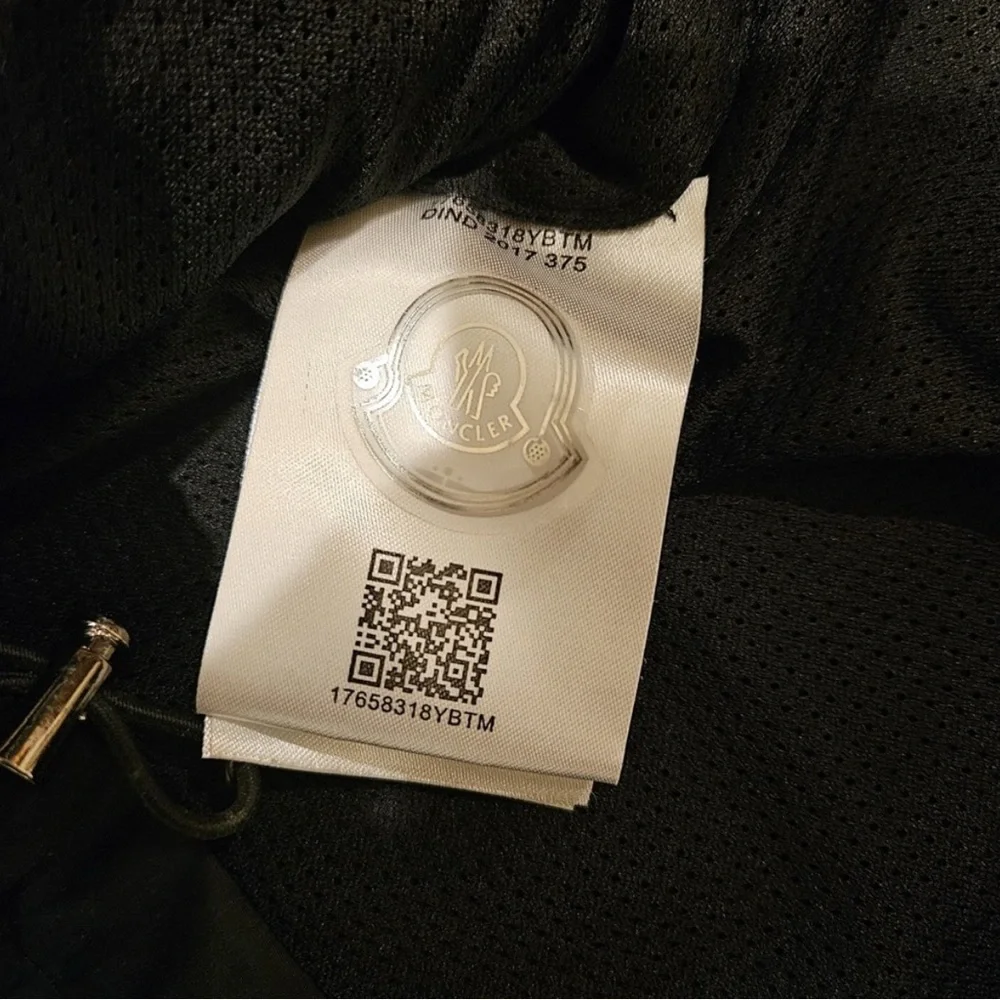 SUPER RARE~MONCLER jacket  Zip-Up Cardigan. BEAUTIFUL!!! - Picture 2 of 10